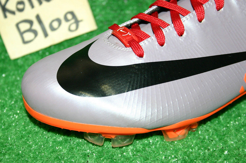 NIKE マーキュリアルヴェイパー スーパーフライ 2 FG WC NIKE マーキュリアルヴェイパー スーパーフライ 2 FG WC