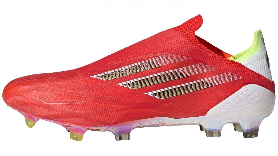 バルセロナMFメンフィス・デパイの着用スパイクは？4つのメーカーの