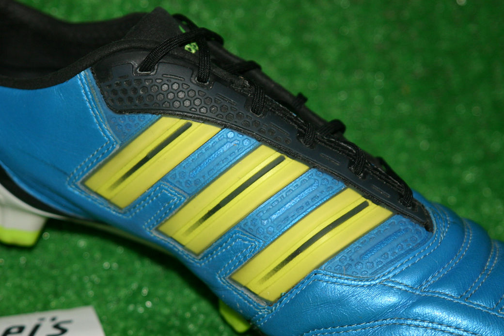 激レア サッカー スパイク アディダス アディパワープレデターTRX FG adidas アディダス アディパワープレデター TRX FG DB(ブルー