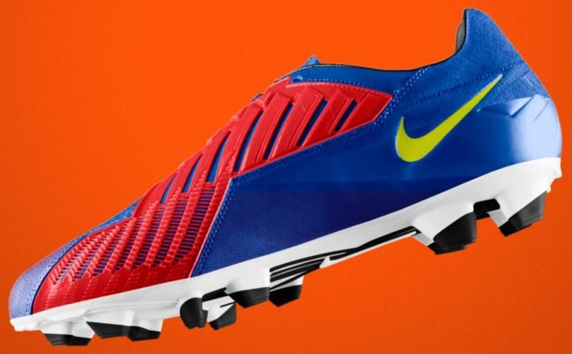 TOTAL90 STRIKE IV iD 登場 : Kohei's BLOG サッカースパイク情報ブログ