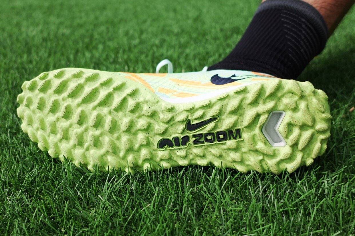 レビュー ズーム マーキュリアルヴェイパー15 アカデミーtf 履いてみた感想 Kohei S Blog サッカースパイク情報ブログ