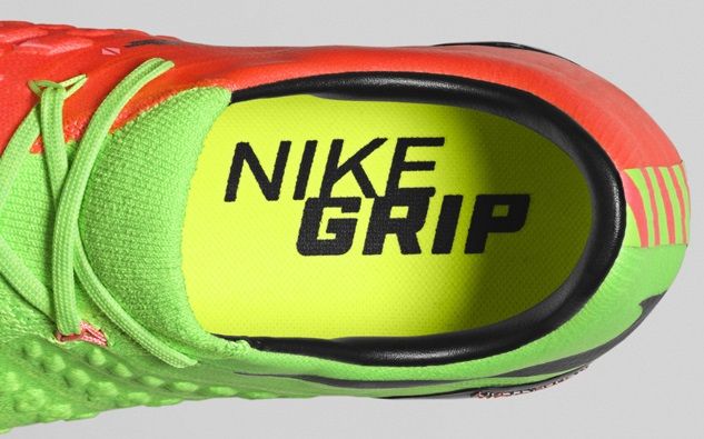 新型】 ナイキ ハイパーヴェノム3 正式公開 (ハイパーヴェノム