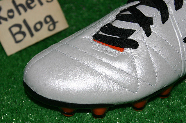 UMBRO スペシアーリ 3 プロ HG : Kohei's BLOG サッカースパイク情報ブログ