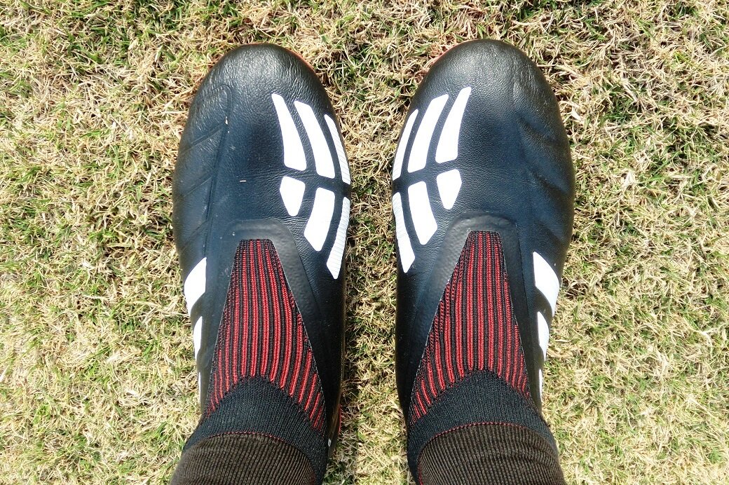 レビュー】プレデターマニア19+ FG 評価 (レースレススパイク