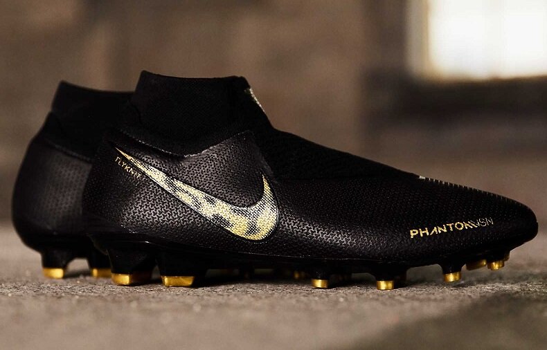 NIKE （ナイキ）”PHANTOM VSN LIMITED EDITION(ファントム