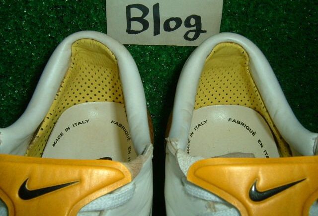 ナイキ　マーキュリアルヴェイパー3 R9モデル　2007年製　イタリア製 ナイキ マーキュリアルヴェイパー3 R9モデル 2007年製