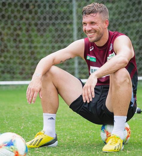 ポドルスキがアディダス「X99.1FG」を着用！その他の着用選手も