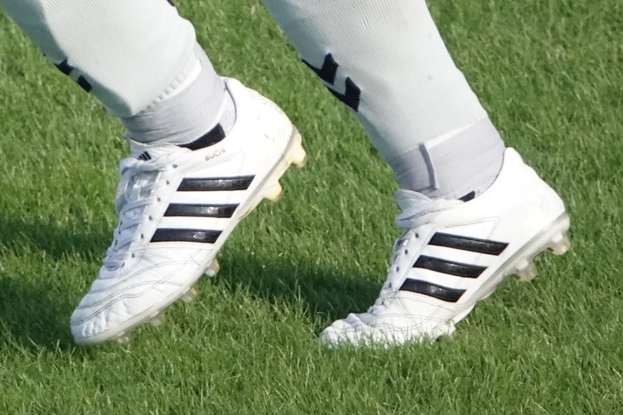 岩渕真奈サッカースパイク支給品実使用着用スパイク