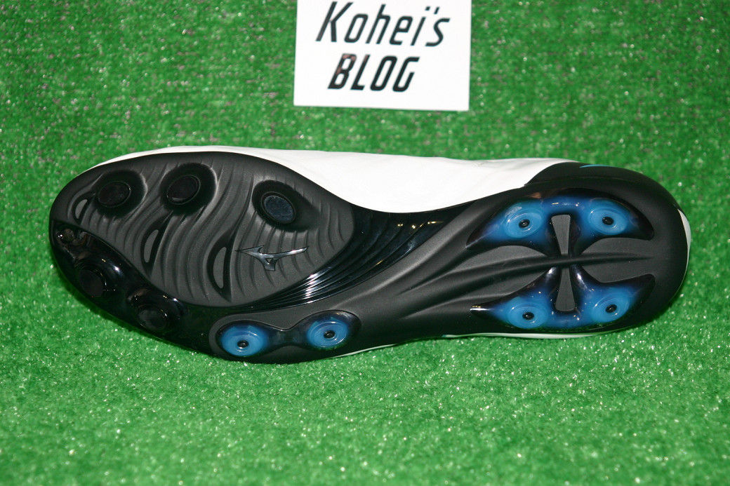 詳細】 ミズノ レビュラV2 SL : Kohei's BLOG サッカースパイク情報ブログ