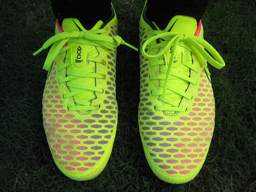 ナイキ マジスタ オーパス HG-E レビュー : Kohei's BLOG サッカー