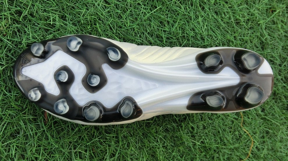 新型】 アディダス コパ19+ FG/AG & コパ19.1ジャパンHG 正式