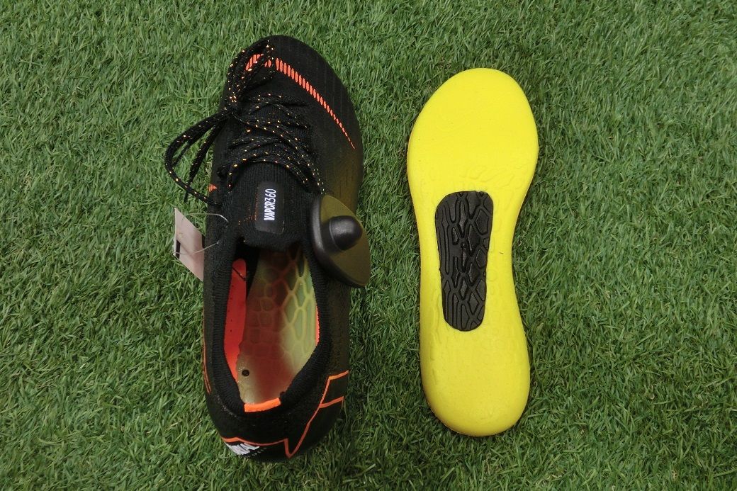 サイズ感】 マーキュリアルヴェイパー12エリートAG-PRO & FG