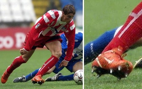 フェルナンド・トーレス現役引退！過去の着用スパイク遍歴 全