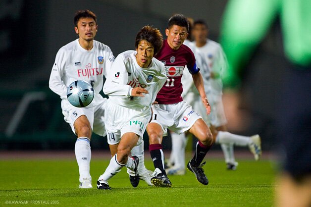 中村憲剛が現役引退!プロ1年目に履いていたスパイクは実は 中村憲剛が現役引退!プロ1年目に履いていたスパイクは実は