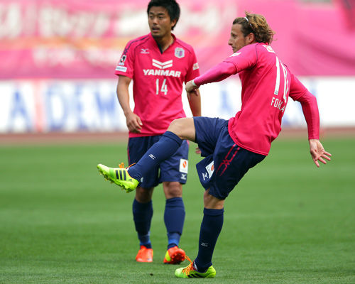 ディエゴ フォルラン選手の着用スパイク Kohei S Blog サッカースパイク情報ブログ ディエゴ フォルラン選手の着用スパイク Kohei S Blog サッカースパイク情報ブログ