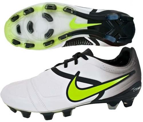 Nike ナイキ　CTR360　マエストリ 初代　サッカー　スパイク Nike ナイキ CTR360 マエストリ 初代 サッカー スパイク - メルカリ