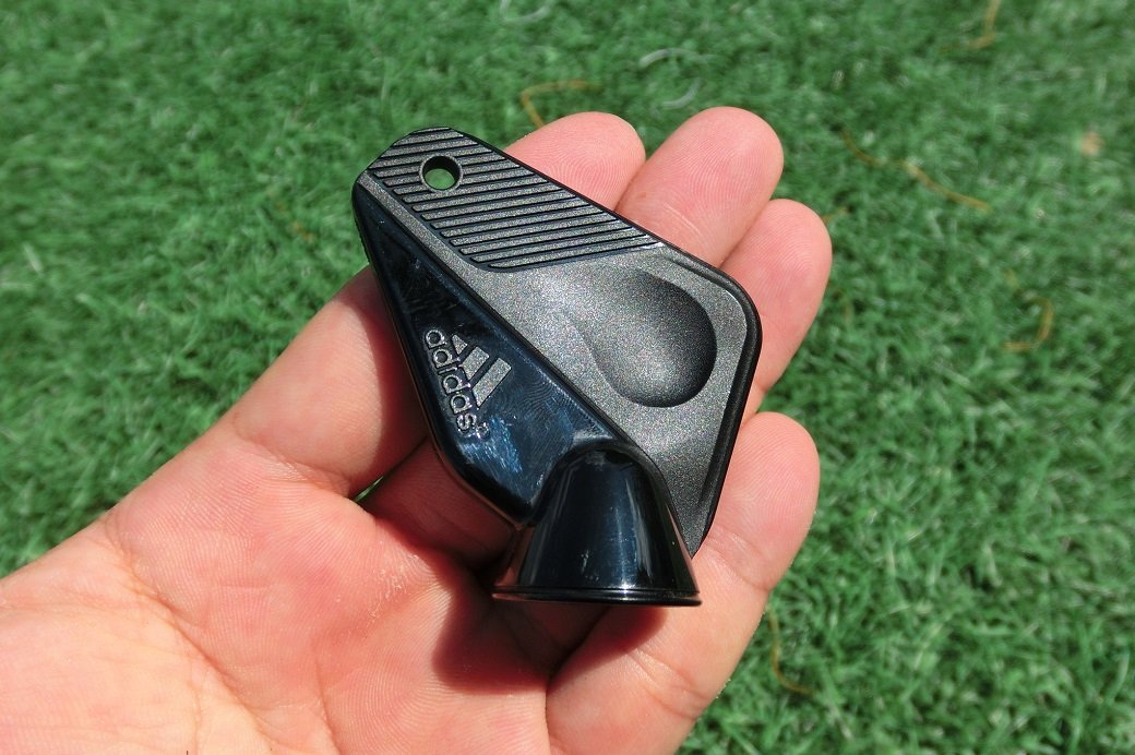 アディダスのSGソールの取替え式スタッドの種類&専用レンチの