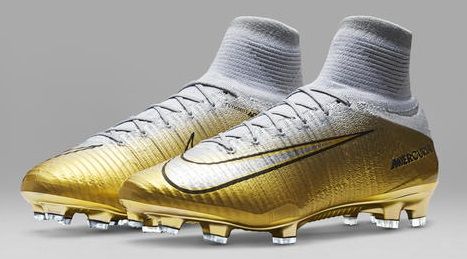 マーキュリアルスーパーフライV CR7 Quinto Triunfo 【Cロナウド