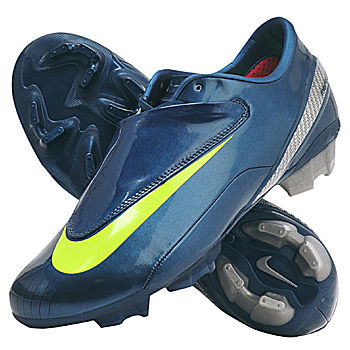 NIKE マーキュリアルヴェイパースーパーフライ　III NIKE ナイキ マーキュリアル ヴェイパー スーパーフライ III FG
