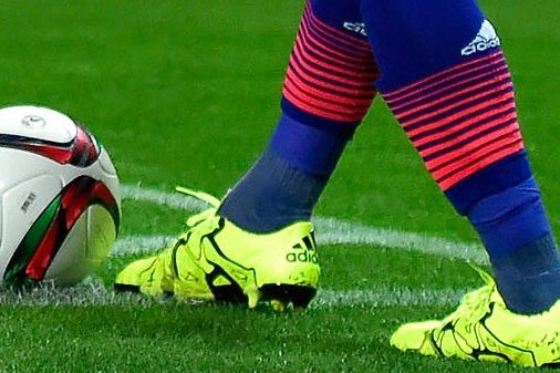 復活する 傾向 哲学者 香川 スパイク Argentairporttransfers Com