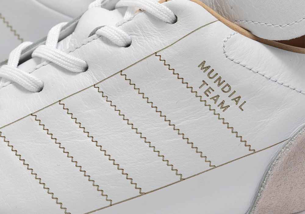 ☆早い者勝ち☆ 新品未使用　コパムンディアル　ムンディアルチーム　ベージュ アディダス 限定シューズ】 ムンディアルチーム モダンクラフト 登場