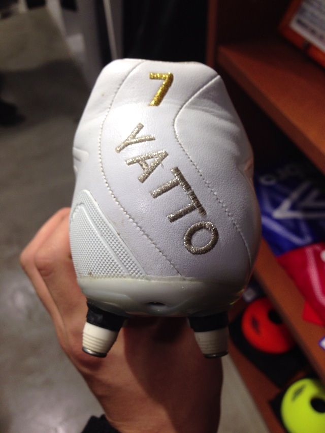サッカーショップkamo 梅田店 リポートその2 Kohei S Blog サッカースパイク情報ブログ サッカーショップkamo 梅田店 リポートその2 Kohei S Blog サッカースパイク情報ブログ
