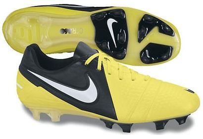 CTR360 マエストリ 3 登場 : Kohei's BLOG サッカースパイク情報