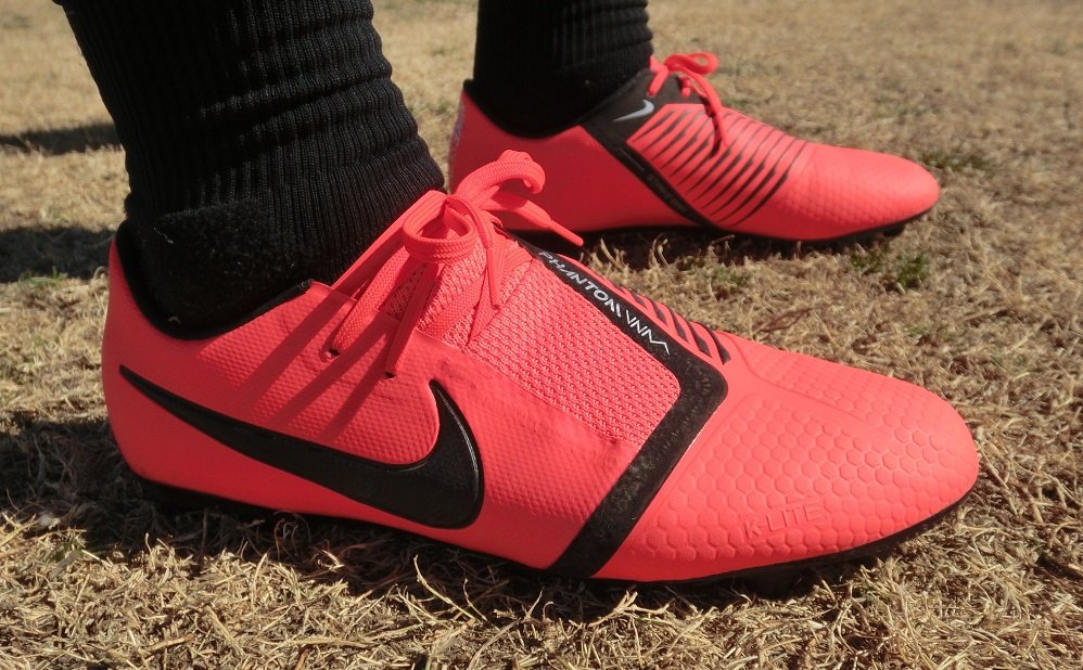 ファントムヴェノム　FG 26cm （プロ仕様） レビュー】 ナイキ ファントムヴェノム PRO HG 評価 : Kohei's BLOG