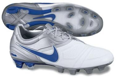 激レアナイキ CTR マエストリ NIKE ナイキ CTR 360 マエストリ HG(レッド) 366223 016