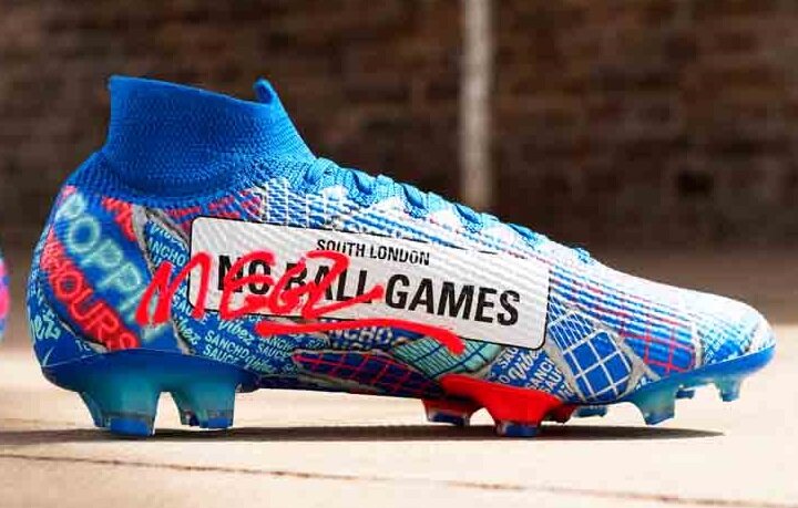 Nike マーキュリアルサッカーシューズ スパイク チアゴサンタナ選手着用 Nike マーキュリアルサッカーシューズ スパイク チアゴサンタナ