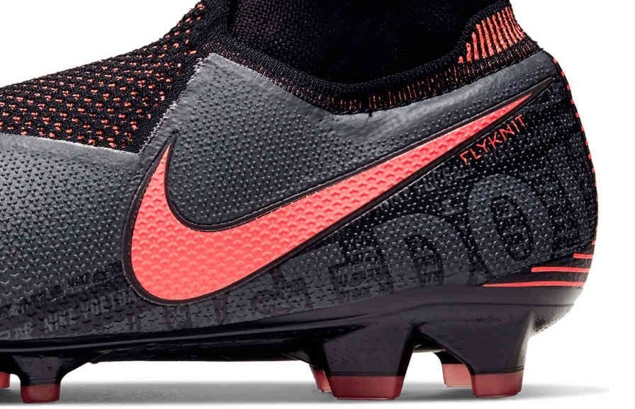 NIKE ファントムビジョン エリートFG Rising Fire Pack NIKE ファントムビジョン エリートFG Rising Fire Pack - メルカリ