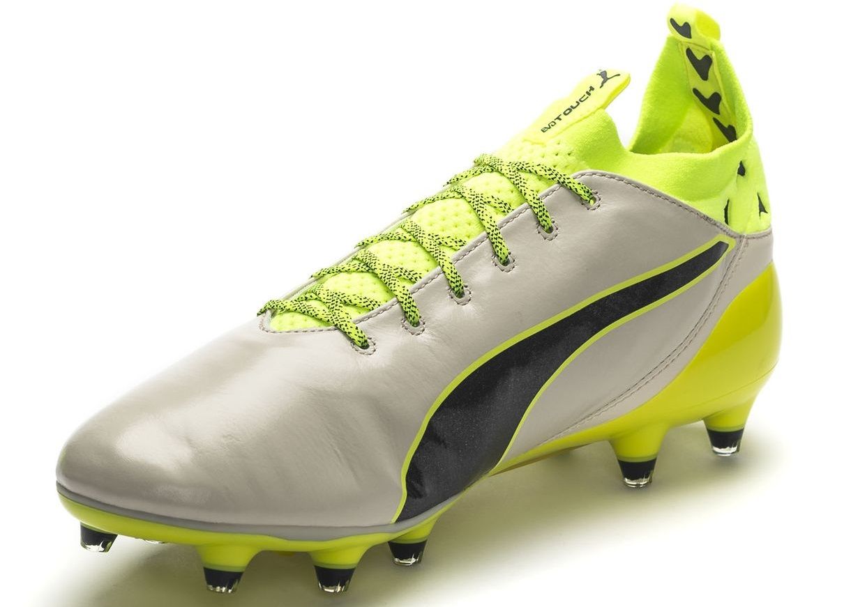 スペシャルエディション】 PUMA エヴォタッチプロFG 新色