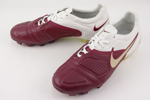 ナイキ ティエンポンレジェンドⅢ NIKE ナイキ ティエンポ レジェンド III FG(ホワイト×ブラック