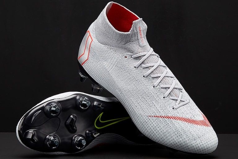 ナイキ2018 新型アンチクロッグトラクションSG-PROソールが登場