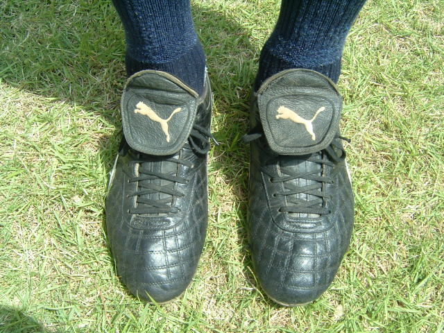 プーマ　デルムンド　GCI PUMA プーマ デルムンド Gci FG(ブラック×イエロー) PH0317 2030