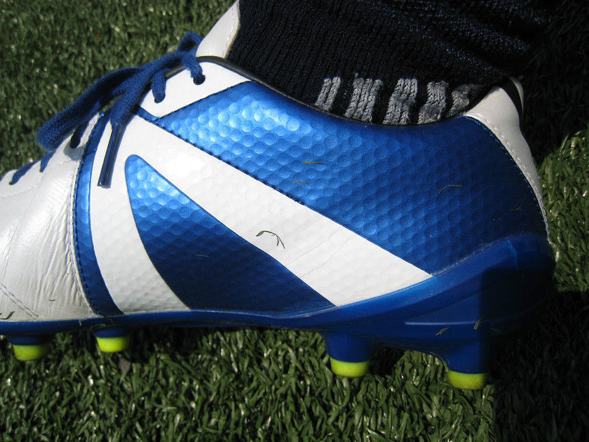 アンブロ アクセレイター SJ ESE Amazon | [アンブロ] ACCERATOR SJ USS7401YBR F (F.YEL×BLK×RED