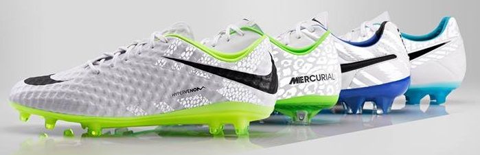 Nike Hypervenom サッカーシューズ ブラック/ホワイトSG Nike Hypervenom Phantom Stealth Pack Black/White/Hyper Punch