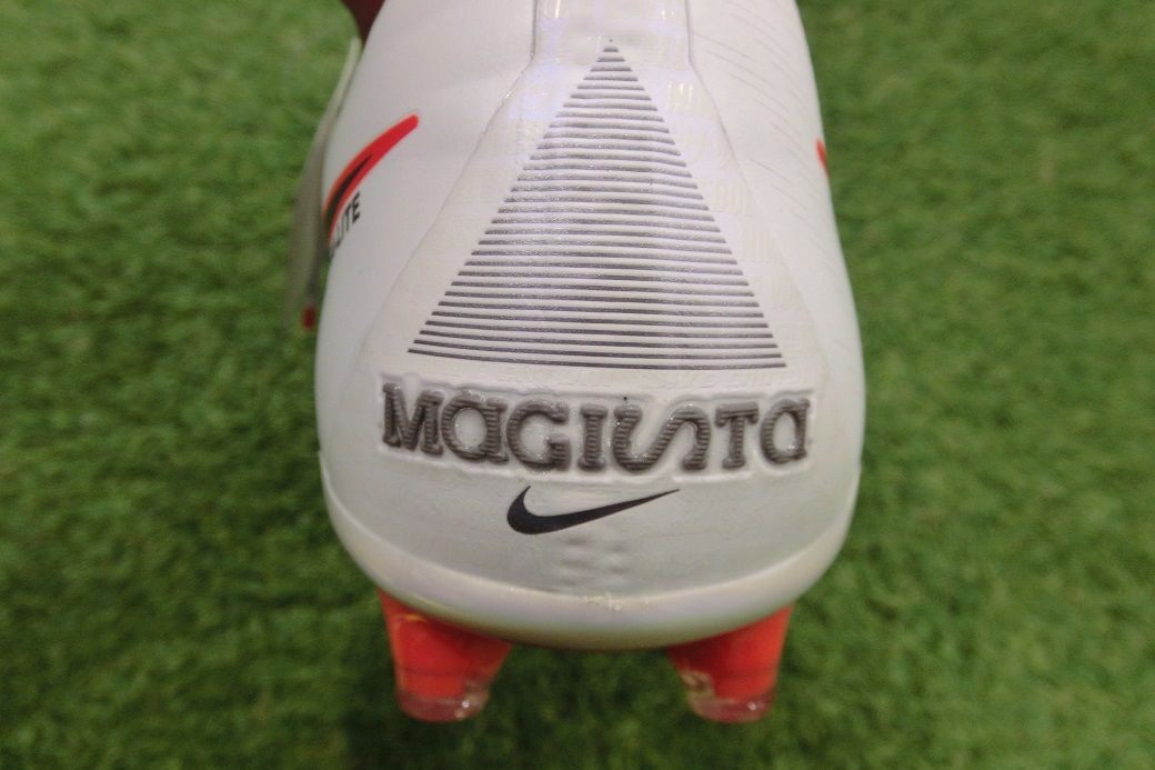 サイズ感 ナイキ マジスタオブラ2 エリート Fg マジスタオーパス2fg Kohei S Blog サッカースパイク情報ブログ
