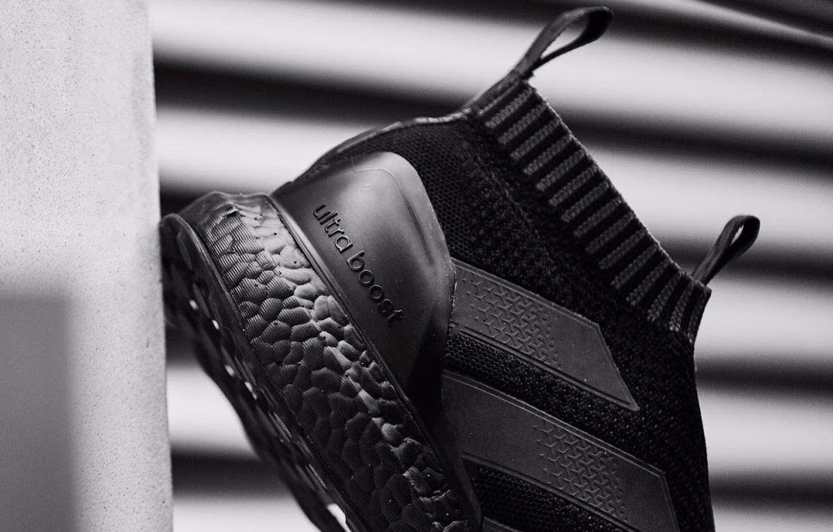 トリプルブラック】 エース16+ ピュアコントロール ウルトラブースト