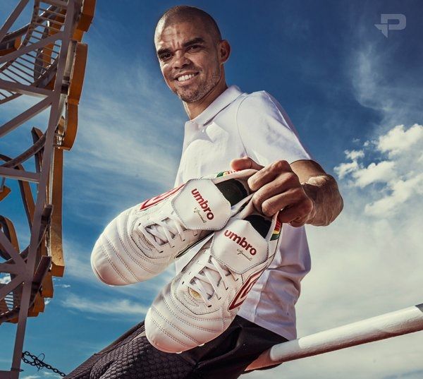 【後払い手数料無料】 スペシアーリ アンブロ エターナル 登場 EUROS PEPE PRO シューズ