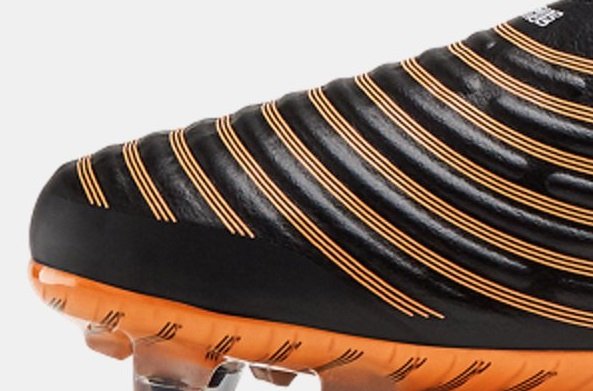 アンダーアーマーからニット採用サッカースパイクが登場！マグネ