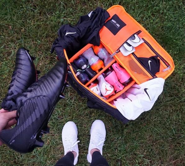 スパイクマニア必見 Sns映えするシューズバッグはコレだ Kohei S Blog サッカースパイク情報ブログ