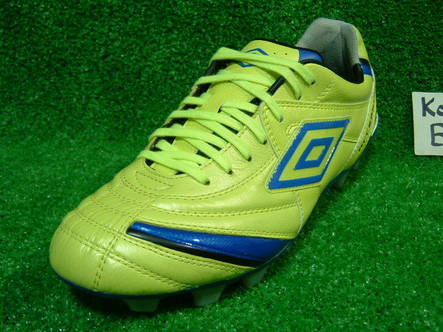 UMBRO アクセレイターSJ 3 : Kohei's BLOG サッカースパイク情報