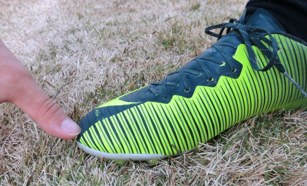 レビュー】 ナイキ マーキュリアルヴェイパー11 FG 評価 : Kohei's