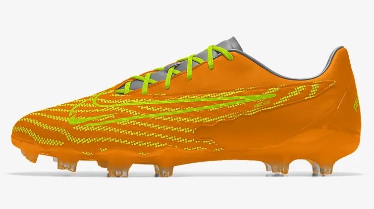 ファントムGXのエリートとアカデミーのNIKE BY YOUが開始