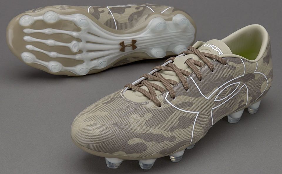 世界的に有名な アンダーアーマー PACK 【迷彩柄のCAMO サッカースパイク スパイク