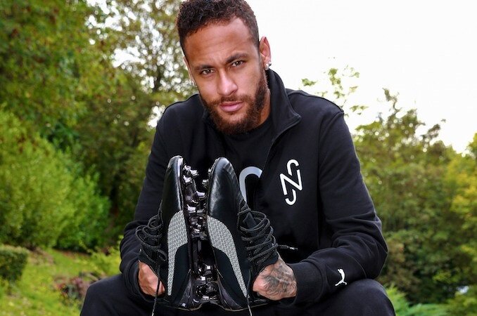 三浦知良がPUMAキングプラチナムのネイマールモデルを着用 三浦知良がPUMAキングプラチナムのネイマールモデルを着用