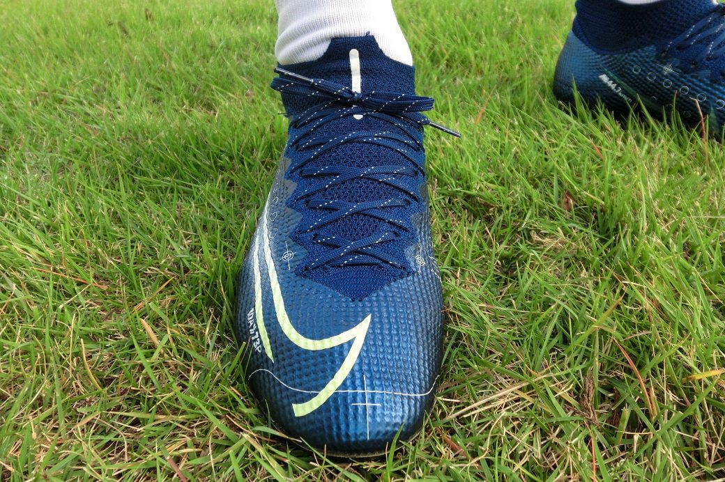 レビュー】 NIKE マーキュリアルスーパーフライ7 エリート FG MDS 評価 ...