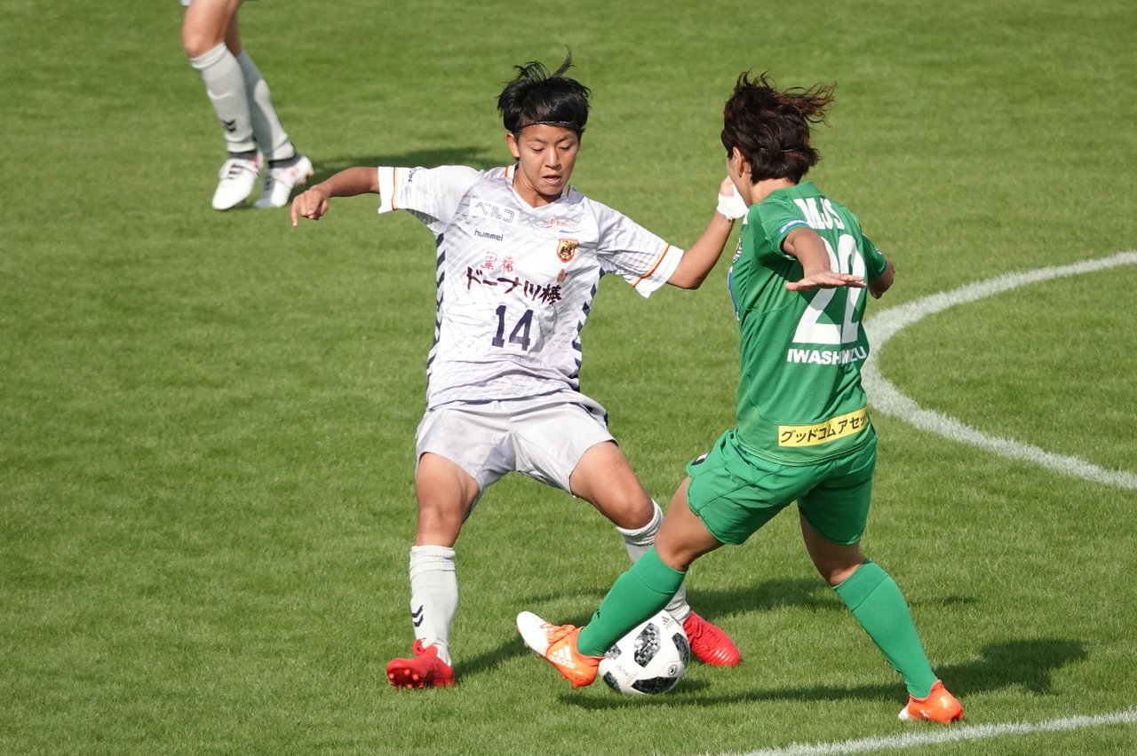 Inac神戸レオネッサ 着用スパイク レポート 18年10月日 Kohei S Blog サッカースパイク情報ブログ