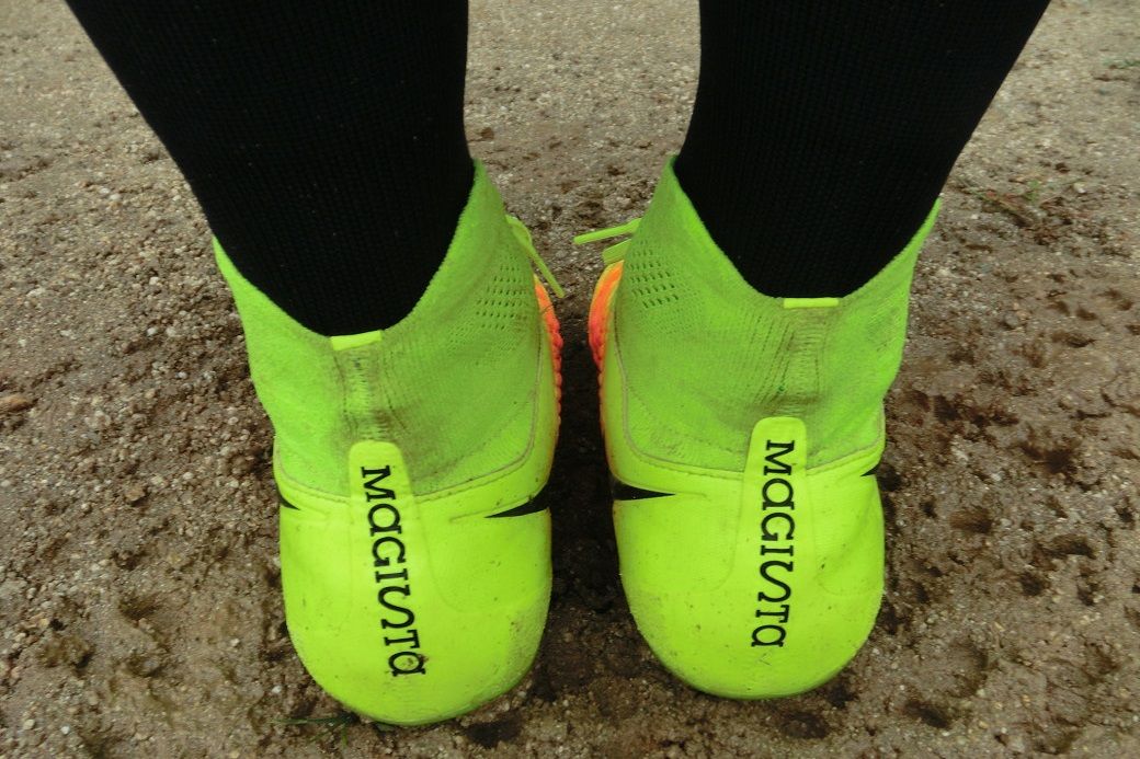 レビュー】 ナイキ マジスタオーデン2 HG-E 感想 : Kohei's BLOG